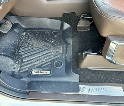 Floor mat detailing before